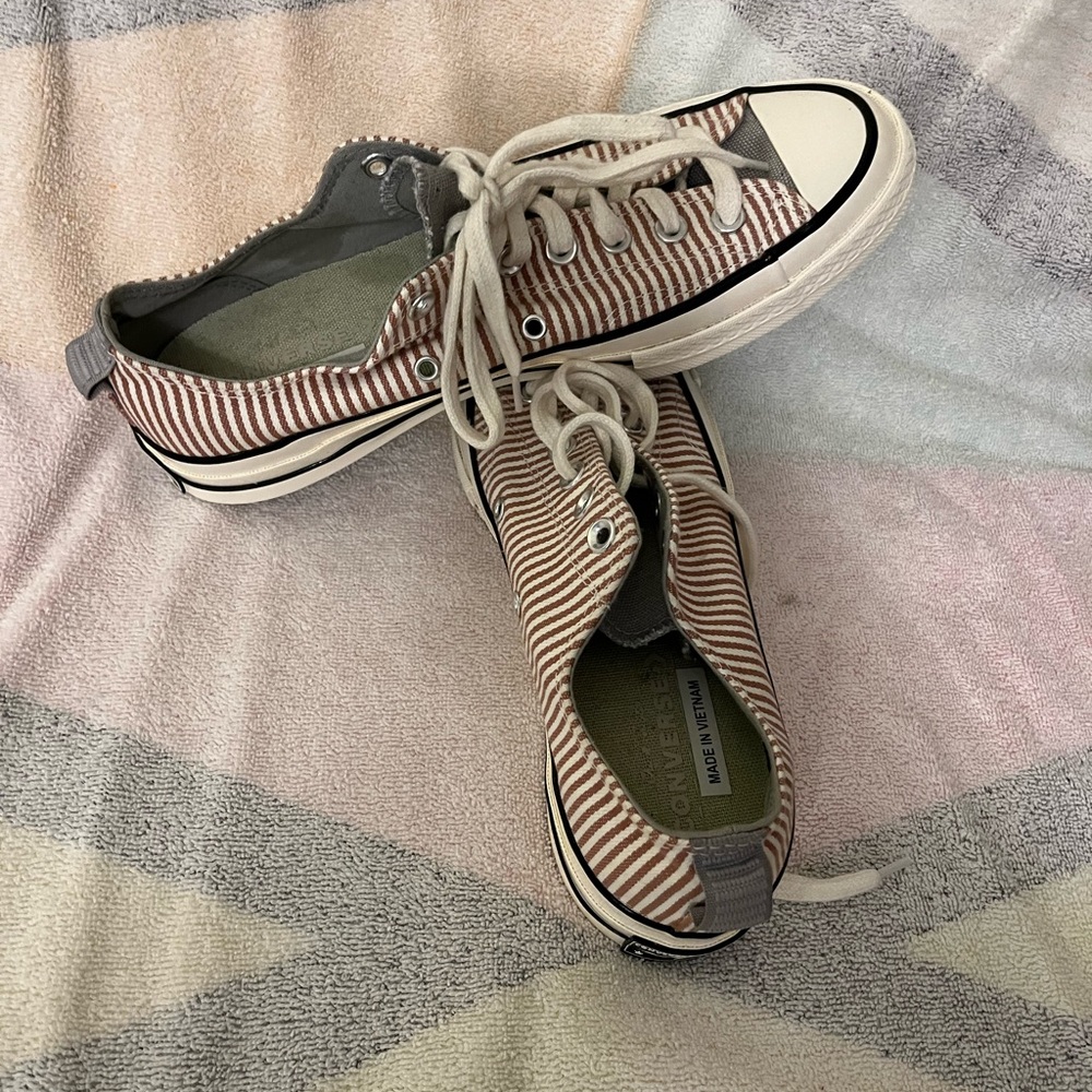 Mens / unisex new never worn Converse 70s